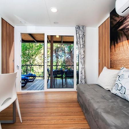 Pineta Mobile Home In Porton Biondi Camp Rovinj Exterior foto