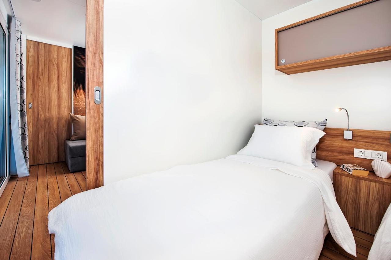 Pineta Mobile Home In Porton Biondi Camp Rovinj Exterior foto